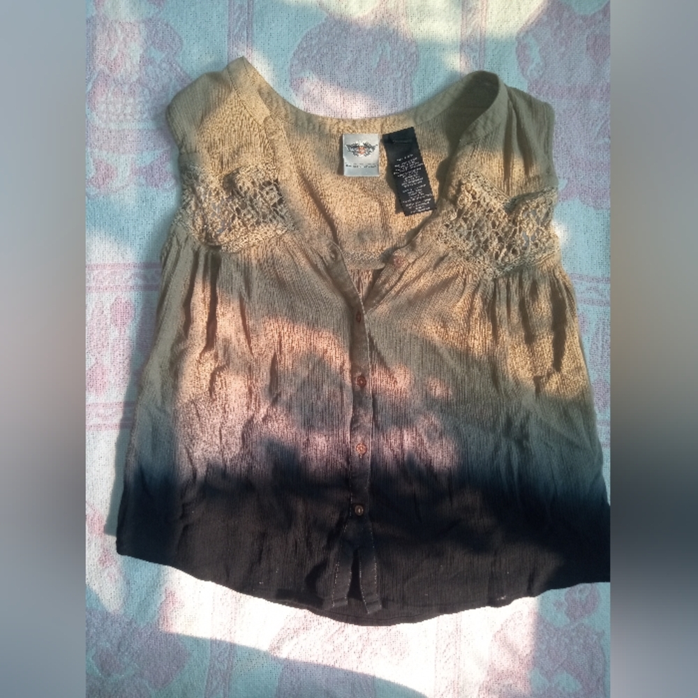 Harley Davidson Women's Top - Size M